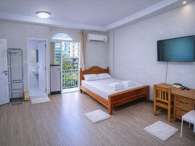  BTS อุดมสุข 899ม. ห้องพัก 1นอน 1น้ำ มี8-14ห้องBTS ปุณณวิถี 349ม.