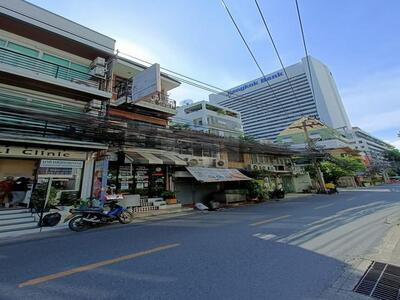 ขายอาคารพาณิชย์3ชั้นสีลมซอย3หลังธนาคารกรุงเทพ ใกล้BTSช่องนนทรี สี