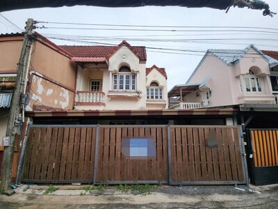 ขายบ้านแฝด หมู่บ้านมนนที วิลล่า ซอยมนนที 6 ถนนเทพคุณากร ฉะเชิงเทร