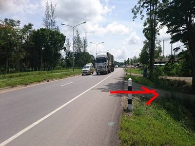 ขายที่ดินชุมพรใกล้ถนนเพชรเกษมตรงข้ามสนามกอล์ฟค่ายเขตอุดมศักดิ์ ชุ