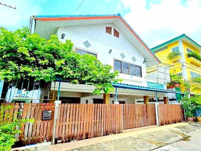 ถูกที่สุดในโลก นวมินทร์ซิตี้อเวนิว 900 ม. คฤหาสน์ใหญ่ 2 ชั้น 6นอน