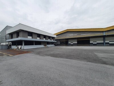 ให้เช่าโกดังพร้อมสำนักงาน 10,500 ตรม ปู่เจ้าสมิงพราย พื้นที่สีม่ว