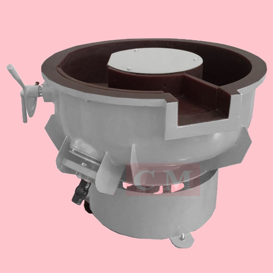 เครื่องขัดผิวโลหะแบบเขย่า (มีสะพานแยกชิ้นงาน) (Vibratory finishing machine with Separator) 
