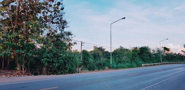 ขายที่ดินทำเลธุรกิจในเมืองน่าน พื้นที่ 10 ไร่ อยู่ติดบนถนนสายน่าน-สปป.ลาว 