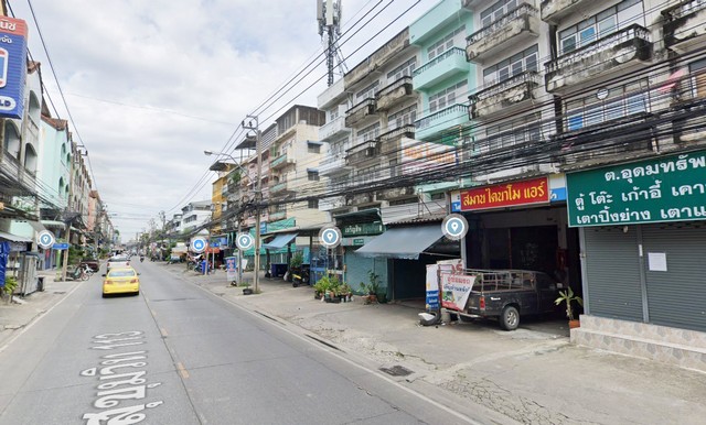 ตึกแถวให้เช่า สุขุมวิท 113 ระหว่าง ซอยวัดด่านสำโรง 44-46 20,000/เดือน