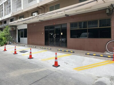 ให้เช่าอาคาร 2 ชั้น พื้นที่ 175 ตรม.พระราม4 ซอยภูมิจิตร ใกล้BTSพร