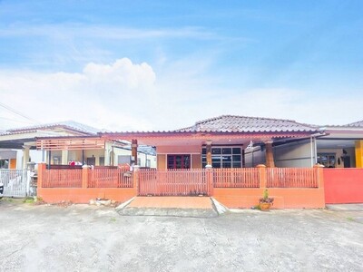 หมู่บ้านพัฒธา ถนนหลักติดซอยทางเข้าห้างโรบินสันบ้านฉาง