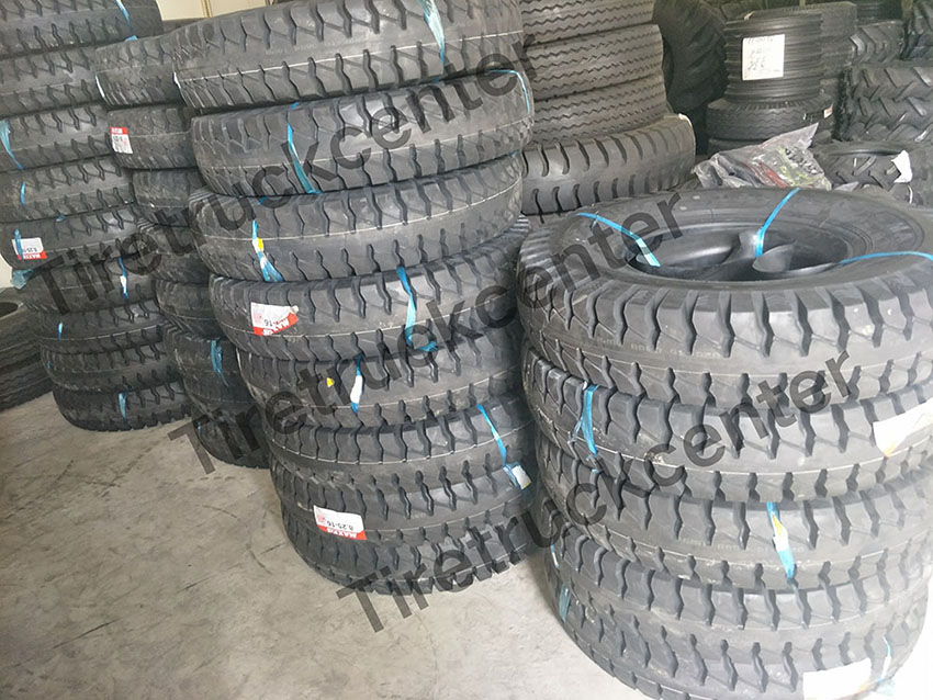 ยาง 8.25-16 MAXXIS C688 18PR TT SET มีของพร้อมจัดส่งจร้า เข้ามากี่รอบของก็หมดทุกรอบจร้า สนใจติดต่อสอบถามได้เลยจร้า 