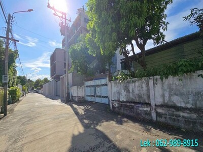 ขายที่ดิน หมู่บ้านเสรี พระรามเก้า 41 รูปแปลงสวย  ใกล้ เดอะไนน์
