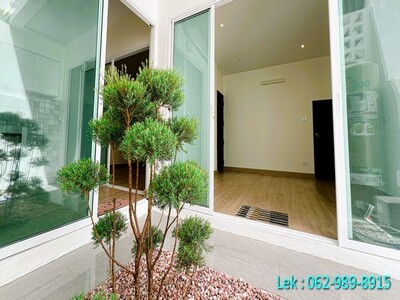 ขาย ทาวน์โฮมร๊โนเวทใหม่  ม.เสนาวิลล่า84 บางกะปิ  เนื้อที่ 31.5 ตร