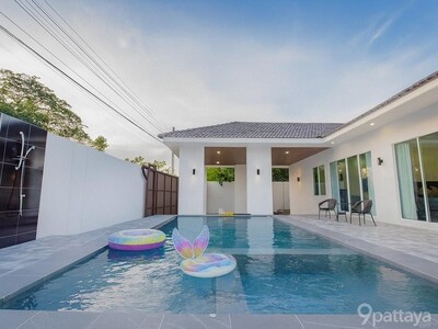 P1194 ให้เช่า บ้านเดี่ยวพร้อมสระว่ายน้ำ ห้วยใหญ่ บางละมุง พัทยา 