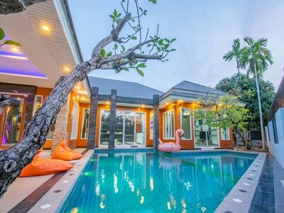 ขายบ้านพูลวิลล่า ห้วยใหญ่ พัทยา ชลบุรี บ้านหัวมุม อากาศดี