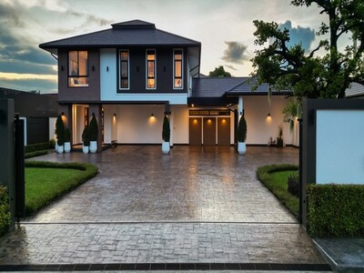 ขายบ้านเดี่ยวหรู 5 ห้องนอน 7 ห้องน้ำ พร้อมสระว่ายน้ำ เชียงใหม่
