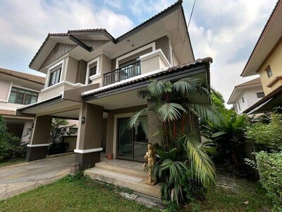 ให้เช่า บ้านเดี่ยว 2ชั้น 63ตรว. ถนนเสรีไทย ออกซอยสวนสยามได้ 