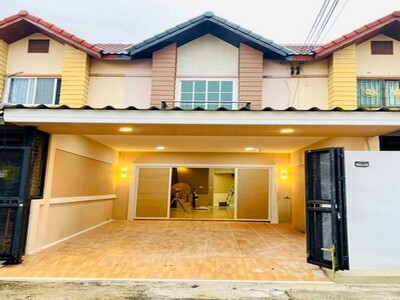 บ้านรีโนเวทสวยถูกดอนหัวฬ่อชลบุรี ม.นาทองเฮ้าส์2