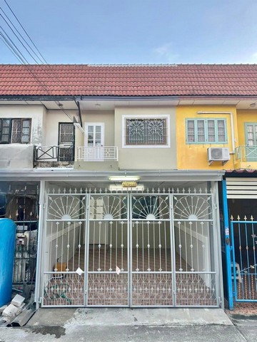 บัวทอง  4  บ้านสวย พร้อมเข้าอยู่  ทำเลดีใกล้ตลาด ในราคาพิเศษ