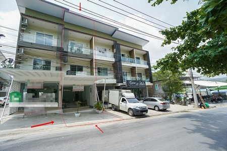 3-story commercial building for sale on Koh Samui. Great opportunity for investors in a 3-story building with rooms.