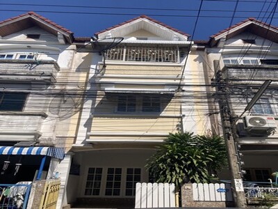 ให้เช่าทาวโฮม3 ชั้น โครงการ หมู่บ้านพิบูลย์ลาดพร้าว101 แยก48