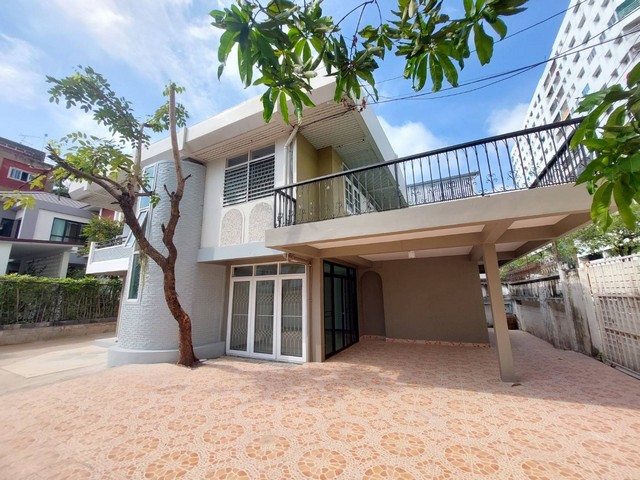 ให้เช่าบ้านเดี่ยว 2 ชั้น 60 ตรว ลาดพร้าว 60 บ้านเปล่าเหมาะทำ HomeOffice ใกล้ตลาดโชคชัย 4 บดินทรเดชา3