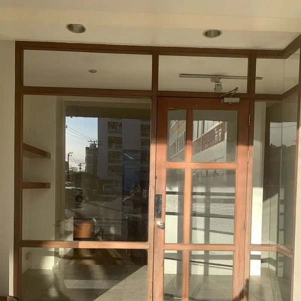 ให้เช่าตึกแถว 3 ชั้นครึ่ง ตกแต่งพร้อมเข้าอยู่ บางยี่ขัน บางพลัด กรุงเทพ