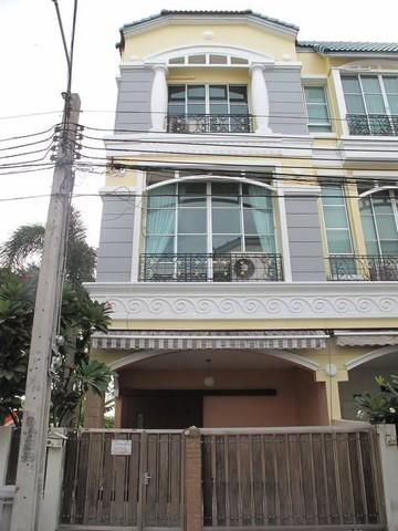 Townhouse บ้านกลางเมือง 0 ไร่ 0 NGAN 30 Square Wah 26000 บาท   H O T!