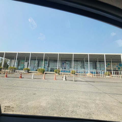 WAN406ให้เช่าพื้นที่เลียบมอเตอร์เวย์  สามารถทำเป็นโชว์รูม   โกดัง   ศรีราชา  บางแสน