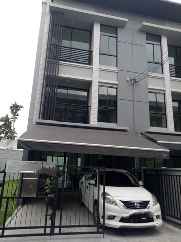 ให้เช่าทาวน์โฮม บ้านกลางเมือง รัตนาธิเบศร์  หลังมุม ใกล้สถาณีรถไฟฟ้า สายสีม่วง