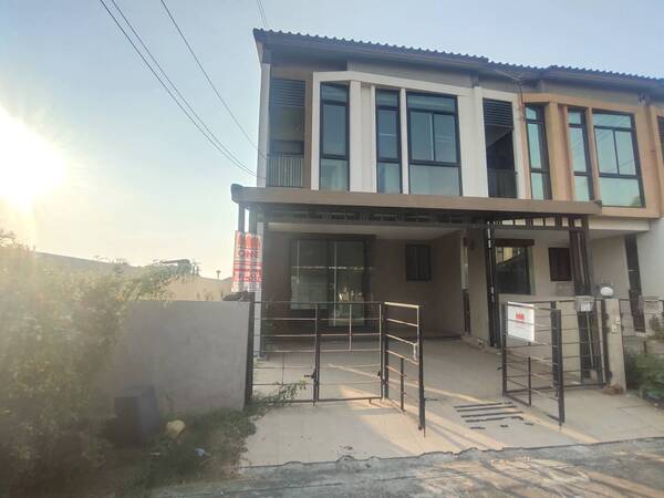 ขายทาวน์โฮม 2 ชั้น หลังริม 32 ตารางวา MY PLACE แจ้งวัฒนะ – ติวานนท์ ซอยติวานนท์ – ปากเกร็ด 56 3 ห้องนอน 3 ห้องน้ำ