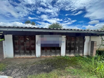 ขายบ้านพร้อมที่ดิน  ถนนสายพะเยา-วังเหนือ อำเภอวังเหนือ  ลำปาง 