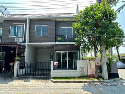 ขาย หมู่บ้านเดอะคัลเลอร์ บางนา-วงแหวน (หลังมุม)  บางพลี สมุทรปราก