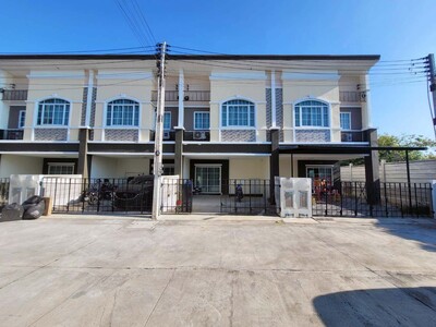 ขาย ทาวน์เฮ้าส์ ภูฟ้า เดอ วิลล์ @ บ้านฉาง-บูรพาพัฒน์