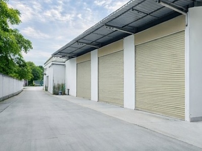 ทวีวัฒนา-กาญจนาภิเษก1-8 พุทธมณฑลสาย 2  ให้เช่าโกดังขนาดใหญ่  300 