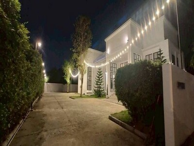 P2301 ให้เช่า ขาย ที่ดินพร้อมสิ่งปลูกสร้างอาคาร ถนนแบริ่ง 107 