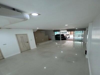 P2299 ขายทาวน์โฮม ลุมพินี ทาวน์ เรสซิเดนซ์ ลาดพร้าว สเตชั่น 