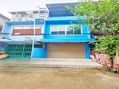 รร.นานาชาติคิงส์คอลเลจ 500ม. เซ็นทรัลพระราม3 1.5 กม 3 ชั้น 3นอน 