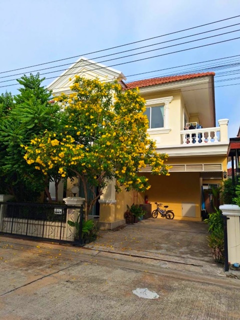 ลาดกระบัง54 40ตรว. คิงเพาเวอร์ วัดศรีวารีน้อย บ้านให้เช่า 2ชั้น 3นอน 2น้ำ บางนา กม.18 2จอดรถ 220 ตรม.  นิรันดร์ 