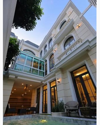 ขายบ้านเดี่ยว 3 ชั้น เดอะ บูเลอวาร์ด เอกมัย 22 เนื้อที่ 49 ตรว มี 4 นอน 5 น้ำ