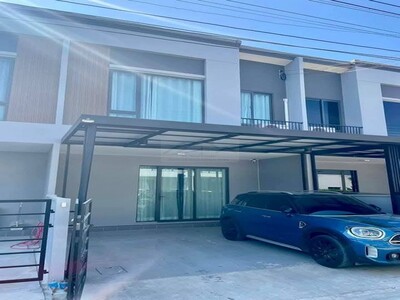 ให้เช่าทาวน์โฮม 2 ชั้น 3 ห้องนอน โครงการ Pleno สุขุมวิท-บางนา 2