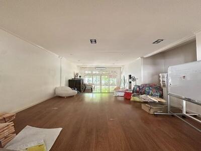 P812 ให้เช่าทาวน์เฮ้าส์ Park Lane เดอะ พาร์ค เลน ปรีดีพนมยงค์ 35 