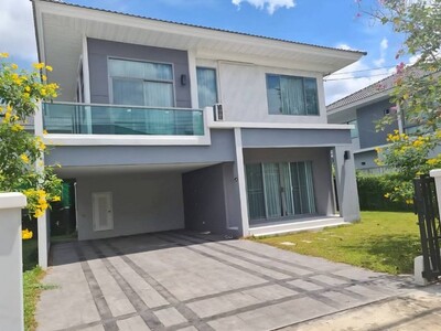 ให้เช่าบ้านเดี่ยว 2 ชั้น75ตรว. อยู่พระราม 9 กรุงเทพฯกรีฑาตัดใหม่