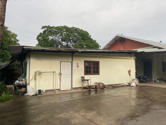 ขายที่ดินพร้อมโกดัง เนื้อที่ 417 ตารางวา ต.ป่าแดด อ.เมือง จ.เชียงใหม่