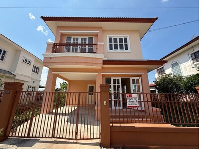 ขายบ้านเดี่ยว หมู่บ้านปาริชาติ  รังสิต คลอง 4  เนื้อที่ 50.8 ตรว