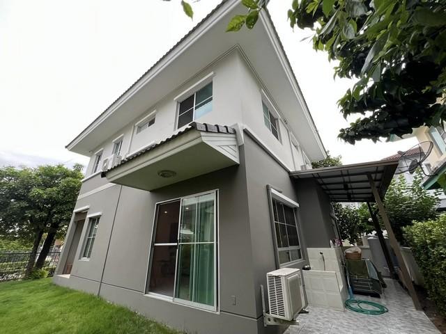 ขายบ้านเดี่ยว 2 ชั้น รีโนเวทใหม่ หมู่บ้านมัณฑนา ปิ่นเกล้า – พระราม ถนนนครอินทร์ ใกล้ ร.ร. เด่นหล้า