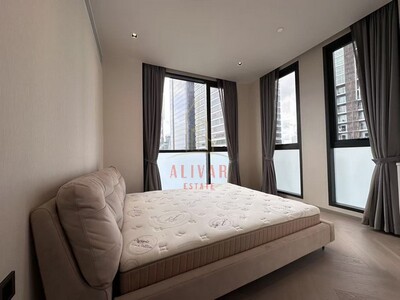 Condo for rent 4Beds size 182 sqm The Reserve Sathorn