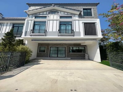 ให้เช่าทาวน์โฮม 2 ชั้น 134 ตรม. 3 ห้องนอน Indy 5 บางนา กม.7 ใกล้ 