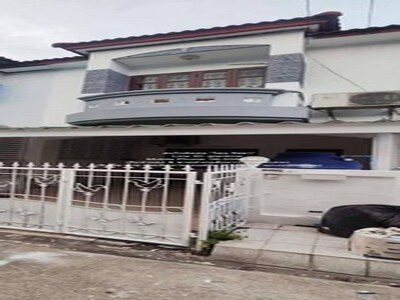 ขายทาวน์เฮ้าส์ 2 ชั้น ถ.บ้านกล้วย-ไทรน้อย 16 ตร.ว. 3 น 2 น้ำ