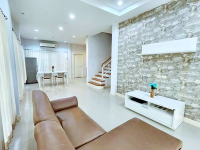 MRT ศรีด่าน 900ม. ให้เช่าบ้านเดี่ยว 2ชั้น 3นอน MRTสำโรง2.79 กม. MRT ศรีด่าน 900ม. ให้เช่าบ้านเดี่ยว 2ชั้น 3นอน MRTสำโรง2.79 กม.