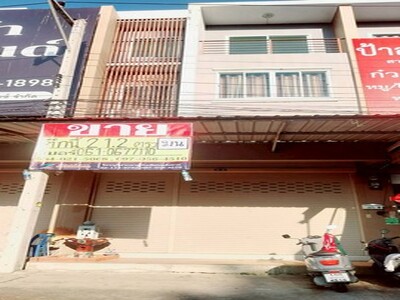 ขายอาคารพาณิชย์ 3 ชั้นครึ่ง 21.2 ตารางวา ตรงข้ามตลาดดรีมแลนด์