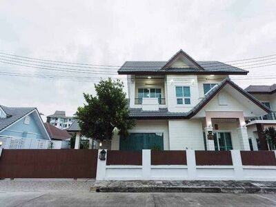 ให้เช่า 55,000 บาท/เดือน พูลวิลล่า 2 ชั้น #ป่าแดด #เฟอร์นิเจอร์คร