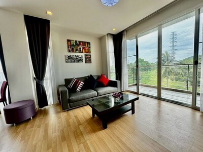 ให้เช่ากรีนเลค คอนโด ศรีราชา ห้องสวย ตกแต่งครบ พร้อมเข้าอยู่